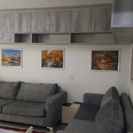 Apartmán Cozy Studio In Tirana! *
