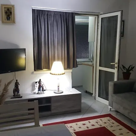 Cozy Studio In Tirana! Apartmán *
